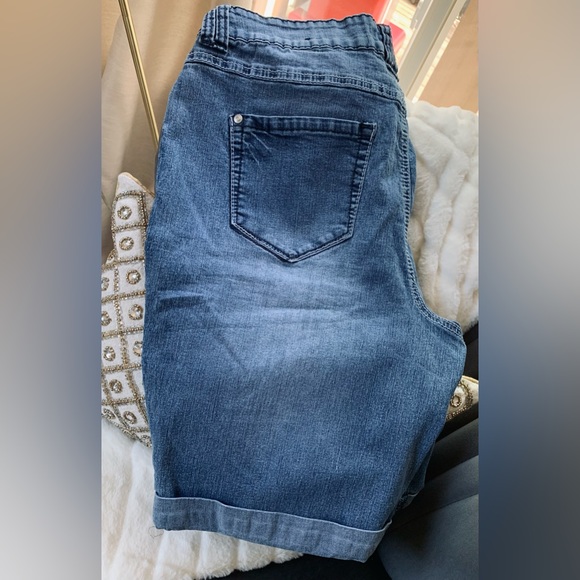 Penningtons denim Bermuda Shorts - Picture 2 of 4